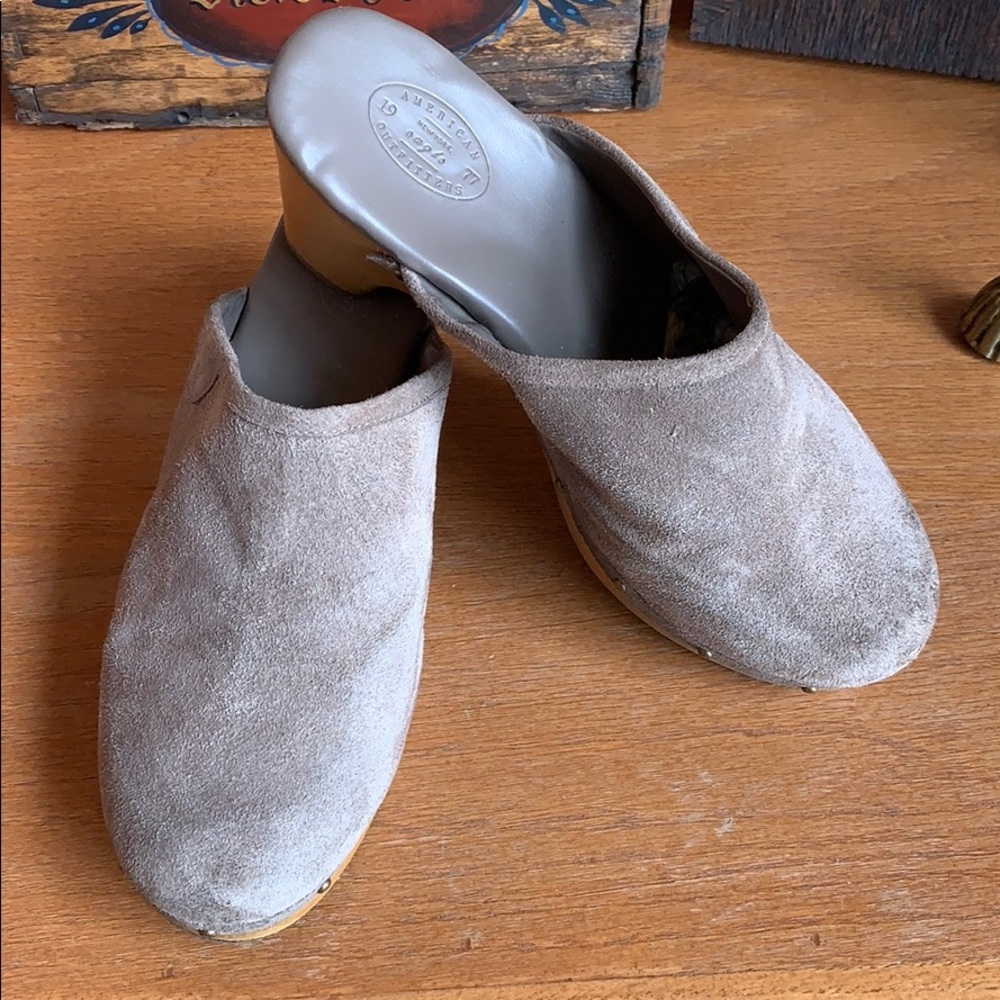 Clogs
